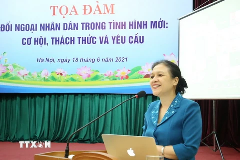 Chủ tịch Liên hiệp các tổ chức hữu nghị Việt Nam Nguyễn Phương Nga phát biểu. (Ảnh: TTXVN)