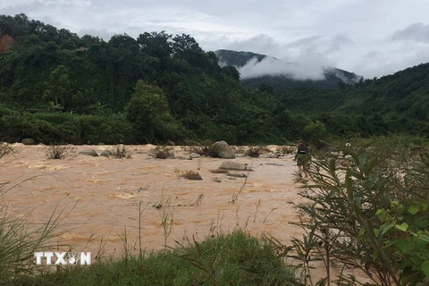 Khu vực suối Nậm Củm, xã Pa Ủ, huyện Mường Tè, tỉnh Lai Châu, nơi 2 công nhân bị nước lũ cuốn trôi. (Ảnh: TTXVN phát)