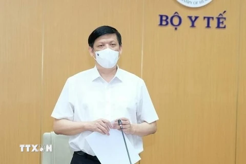 Bộ trưởng Bộ Y tế Nguyễn Thanh Long, Trưởng Ban Chỉ đạo chiến dịch tiêm chủng vaccine phòng COVID-19. (Ảnh: Minh Quyết/TTXVN)