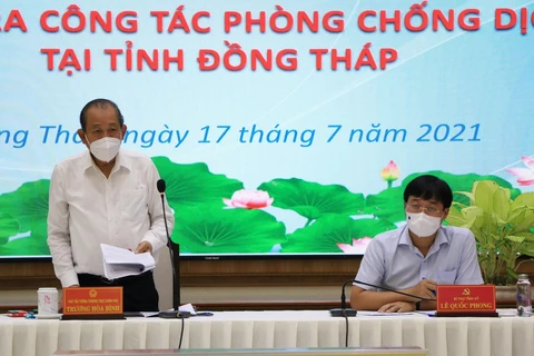 Phó Thủ tướng Thường trực Chính phủ Trương Hòa Bình phát biểu chỉ đạo tại buổi làm việc. (Ảnh: Chương Đài/TTXVN)