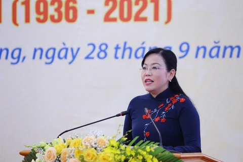 Bà Nguyễn Thanh Hải, Ủy viên Trung ương Đảng, Bí thư Tỉnh ủy, Trưởng Đoàn đại biểu Quốc hội tỉnh phát biểu tại Hội thảo. (Nguồn: baothainguyen)
