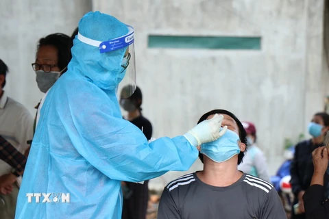 Việt Nam ghi nhận 5.490 ca mắc mới COVID-19, 28.857 ca khỏi bệnh
