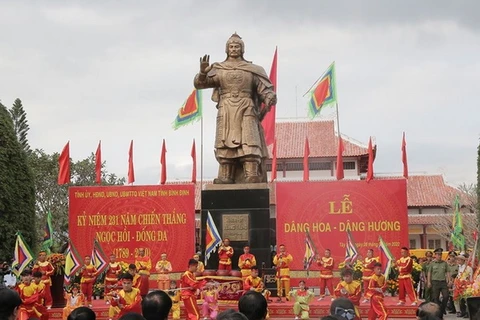 Biểu diễn Võ cổ truyền trong Lễ kỷ niệm 231 năm Chiến thắng Ngọc Hồi-Đống Đa tại Bảo tàng Quang Trung-Tây Sơn. (Nguồn: binhdinh.dcs.vn)