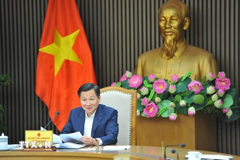Phó Thủ tướng Lê Minh Khái phát biểu tại cuộc họp. (Ảnh: Minh Đức/TTXVN)