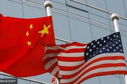 Cờ Mỹ và Trung Quốc. (Nguồn: Getty Images/AFP)