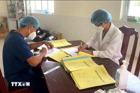 Trong vòng 5 năm tới, Đắk Nông cần ít nhất 200 bác sỹ mới đạt tỷ lệ 8,9 bác sỹ/vạn dân. (Ảnh: TTXVN phát)