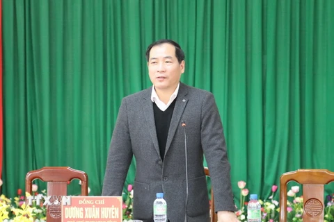 Phó Chủ tịch thường trực UBND tỉnh Lạng Sơn Dương Xuân Huyên phát biểu tại cuộc họp. (Ảnh: Quang Duy/TTXVN)