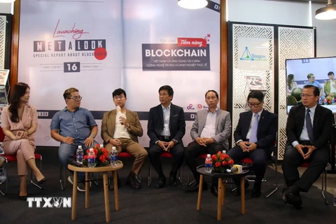 Tọa đàm Tiềm năng blockchain Việt Nam và ứng dụng tài chính công nghệ trong doanh nghiệp thực tế. (Ảnh: Tiến Lực/TTXVN)