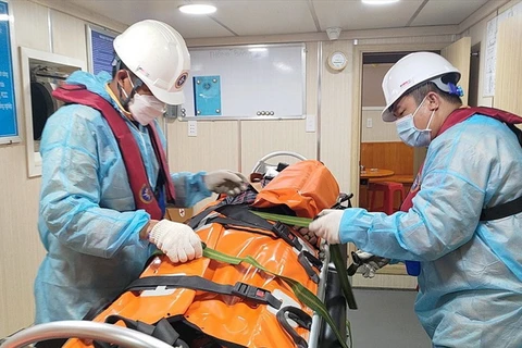 Khánh Hòa: Cứu nạn kịp thời thủy thủ tàu nước ngoài bị đau ngực dữ dội