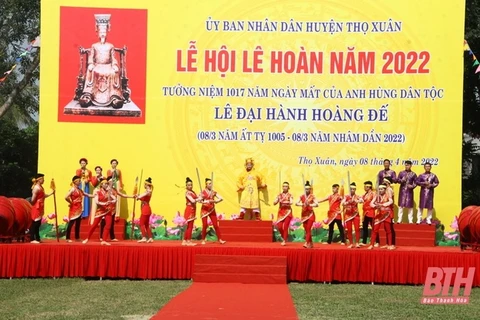 Chương trình nghệ thuật sân khấu hóa tại Lễ hội Lê Hoàn 2022. (Nguồn: baothanhhoa.vn)
