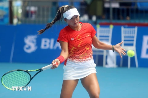 Tay vợt Chanelle Vân Nguyễn (Việt Nam) thắng 2-0 ở nội dung đơn nữ. (Ảnh: Thế Duyệt/TTXVN)