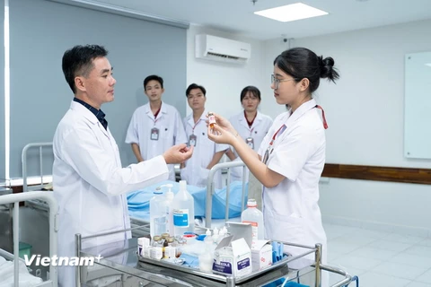 Theo dự đoán, Việt Nam sẽ thiếu hụt nhân sự ngành điều dưỡng để đảm bảo đáp ứng tốt cho nhu cầu chăm sóc y tế trong thời gian tới. (Nguồn: NovaGroup)