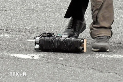 Khẩu súng tự chế được cho là của nghi phạm tấn công cựu Thủ tướng Nhật Bản Abe Shinzo, ngày 8/7 vừa qua. (Ảnh: Getty Images/TTXVN)