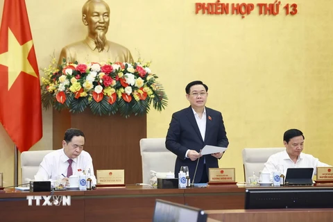 Chủ tịch Quốc hội Vương Đình Huệ phát biểu khai mạc phiên họp thứ 13 của Ủy ban Thường vụ Quốc hội. (Ảnh: Doãn Tấn/TTXVN)