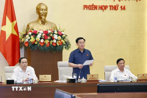 Chủ tịch Quốc hội Vương Đình Huệ phát biểu kết thúc Phiên họp. (Ảnh: Doãn Tấn/TTXVN)
