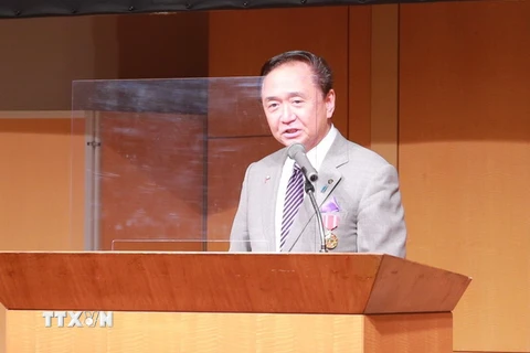 Thống đốc tỉnh Kanagawa Kuroiwa Yuji phát biểu tại Diễn đàn. (Ảnh: Đức Thịnh/TTXVN)