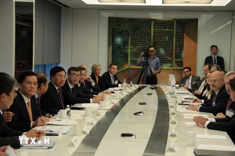 Phó Thủ tướng Thường trực Chính phủ Phạm Bình Minh dự Tọa đàm với các Hiệp hội doanh nghiệp Hoa Kỳ. (Ảnh: TTXVN phát)