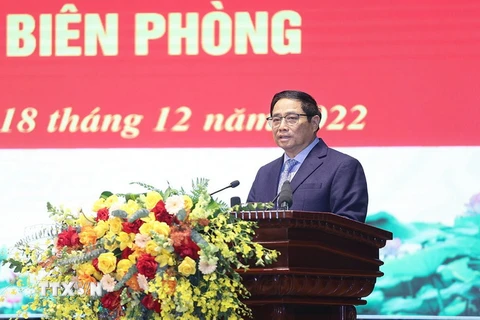 Thủ tướng Phạm Minh Chính phát biểu tại buổi đến thăm và làm việc với Bộ Tư lệnh Bộ đội Biên phòng. (Ảnh: Dương Giang/TTXVN)