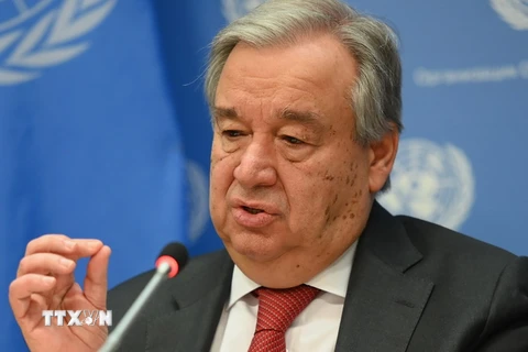 Tổng Thư ký Liên hợp quốc Antonio Guterres phát biểu tại trụ sở Liên hợp quốc ở New York, Mỹ. (Ảnh: AFP/TTXVN)
