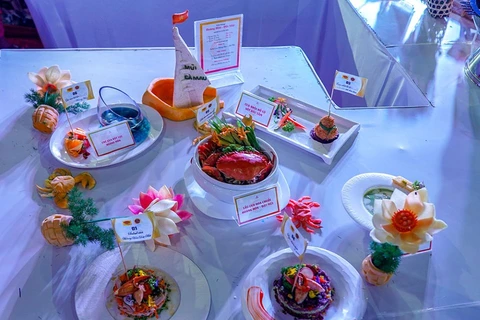 Các món ngon của Nhà hàng Du lịch sinh thái Hoàng Hôn-Đất Mũi đoạt giải Nhất cuộc thi Vua đầu bếp cua, với giá trị giải thưởng 20 triệu đồng. (Nguồn: Báo Cà Mau)