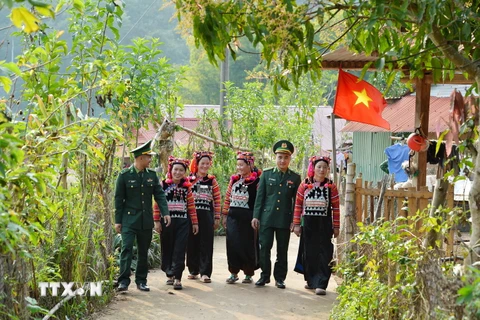 Bộ đội Biên phòng Điện Biên tăng cường xây dựng thế trận lòng dân 
