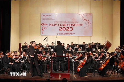 Một tiết mục trong Chương trình hòa nhạc chào Xuân "New Year Concert 2023." (Ảnh: Phạm Kiên/TTXVN)