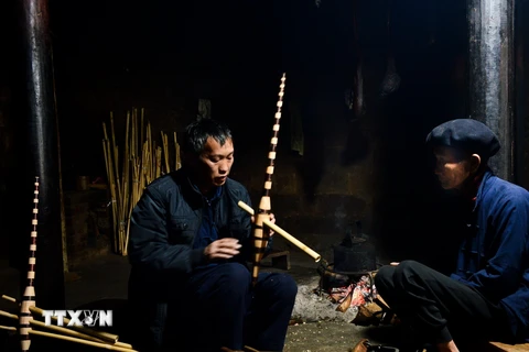 [Photo] Hà Giang: Nghệ thuật chế tác khèn Mông ở vùng Cao nguyên đá 