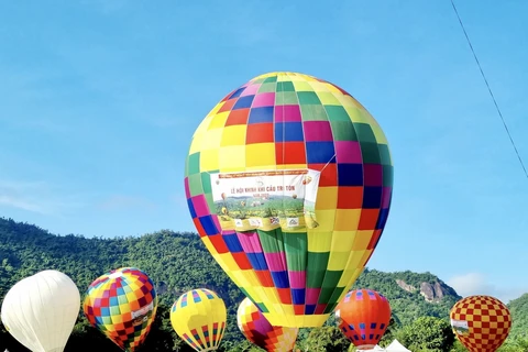 Lễ hội khinh khí cầu tại An Giang. (Ảnh: Thanh Sang/TTXVN)