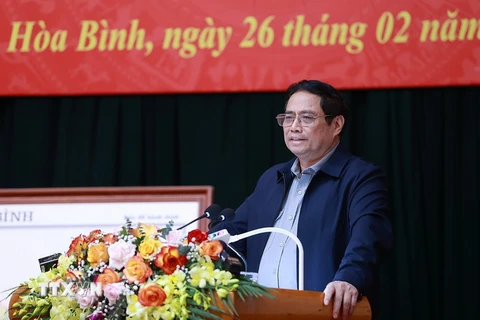 Thủ tướng Phạm Minh Chính phát biểu kết luận buổi làm việc với lãnh đạo chủ chốt tỉnh Hòa Bình. (Ảnh: Dương Giang/TTXVN)