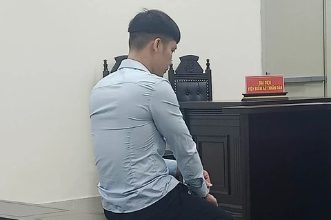 Bị cáo Phạm Văn Tùng tại Tòa. (Nguồn: báo Hà Nội mới)