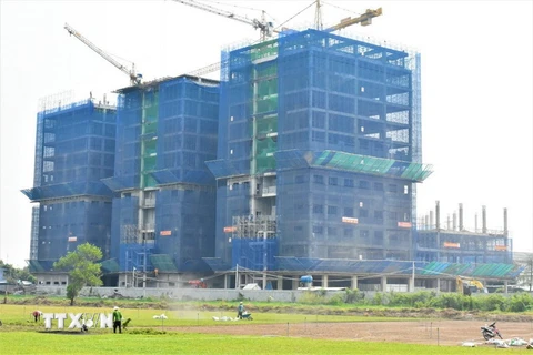 Công trình xây dựng Bệnh viện Đa khoa khu vực Hóc Môn. (Ảnh tư liệu: Đinh Hằng/TTXVN)