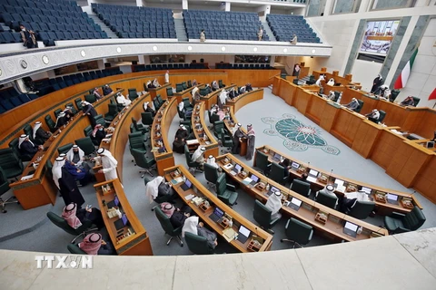 Toàn cảnh một phiên họp Quốc hội Kuwait ở thủ đô Kuwait City. (Ảnh: AFP/TTXVN)