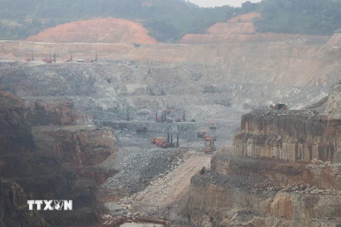 Moong khai thác quặng nguyên khai tại mỏ đa kim Núi Pháo, huyện Đại Từ, tỉnh Thái Nguyên. (Ảnh: Hoàng Nguyên/TTXVN)