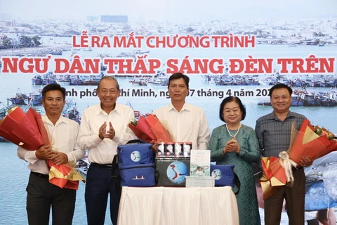 TP.HCM: Ra mắt Chương trình “Cùng ngư dân thắp sáng đèn trên biển”