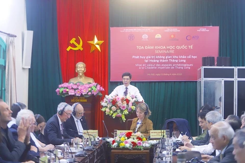Giám đốc Trung tâm Bảo tồn di sản Thăng Long-Hà Nội Nguyễn Thanh Quang phát biểu tại tọa đàm. (Nguồn: báo Hà Nội mới)