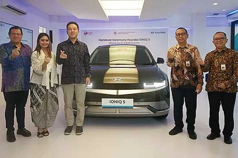 Công ty PT Hyundai Motors Indonesia bàn giao 117 chiếc Ioniq 5 dùng làm phương tiện chuyên chở chính thức cho các phái đoàn tháp tùng tại Hội nghị cấp cao ASEAN lần thứ 42 tới đây. (Nguồn: Hãng xe Hyundai)