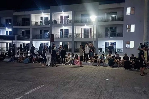 Một số nạn nhân buôn người được cảnh sát Philippines giải cứu đêm 4/5 vừa qua. (Nguồn: AFP)