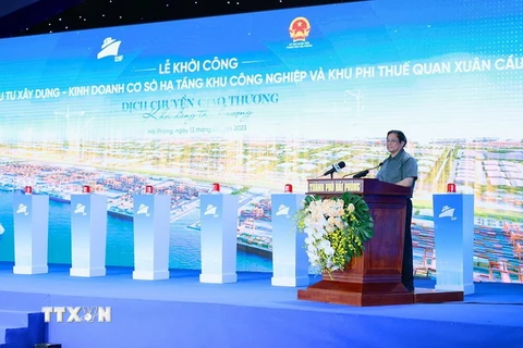 Thủ tướng Phạm Minh Chính phát biểu tại Lễ khởi công. (Ảnh: Dương Giang/TTXVN)