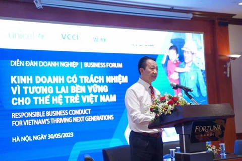 Ông Nguyễn Quang Vinh, Phó Chủ tịch VCCI phát biểu tại Diễn đàn. (Nguồn: Báo Công Thương)