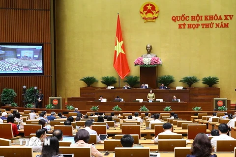 Thống đốc Ngân hàng nhà nước Việt Nam Nguyễn Thị Hồng giải trình, làm rõ một số vấn đề đại biểu Quốc hội nêu. (Ảnh: Văn Điệp/TTXVN)