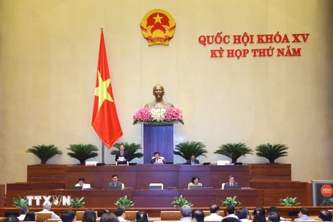 Phó Chủ tịch Quốc hội Nguyễn Đức Hải điều hành phiên họp buổi chiều. (Ảnh: Văn Điệp/TTXVN)