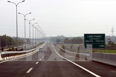 Một đoạn tuyến Cao tốc Long Thành được đưa vào khai thác. (Ảnh: Hoàng Hải/TTXVN)
