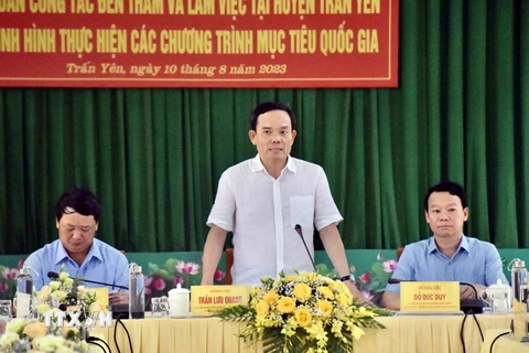 Phó thủ tướng Trần Lưu Quang phát biểu tại buổi làm việc với tỉnh Yên Bái về tình hình thực hiện các chương trình mục tiêu quốc gia. (Ảnh: Việt Dũng/TTXVN)