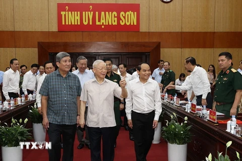 Tổng Bí thư Nguyễn Phú Trọng làm việc với Ban Thường vụ Tỉnh ủy và đội ngũ cán bộ chủ chốt tỉnh Lạng Sơn. 
