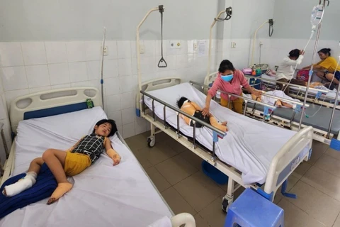 Bốn trẻ bị bỏng trong vụ cháy hiện đang được điều trị tại Bệnh viện Nhi đồng 2. (Nguồn: Báo Công an Nhân dân)