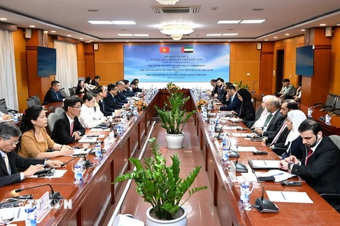 Quang cảnh Kỳ họp thứ 5 Ủy ban liên Chính phủ Việt Nam-UAE. (Ảnh: Trần Việt/TTXVN)