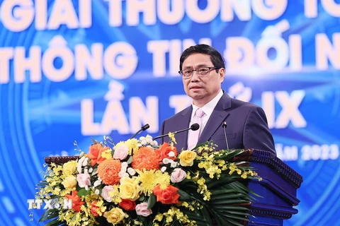 Thủ tướng Phạm Minh Chính phát biểu tại Lễ trao Giải thưởng toàn quốc về thông tin đối ngoại lần thứ IX. (Ảnh: Dương Giang/TTXVN)