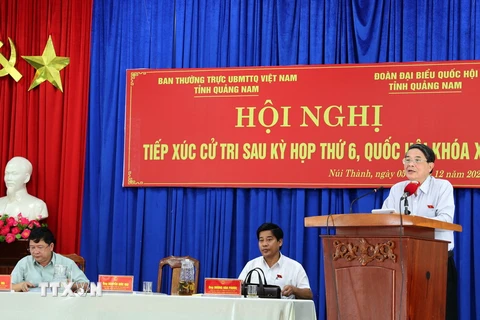 Phó Chủ tịch Quốc Hội Nguyễn Đức Hải phát biểu tại buổi tiếp xúc cử tri tỉnh Quảng Nam. (Ảnh: Trần Tĩnh/TTXVN)