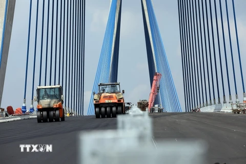 Cầu Mỹ Thuận 2 “chạy nước rút,” chuẩn bị cho ngày thông xe 