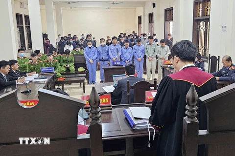 Tòa án Nhân dân tỉnh Phú Thọ tuyên án đối với các bị cáo. (Ảnh Tạ Toàn/TTXVN)
